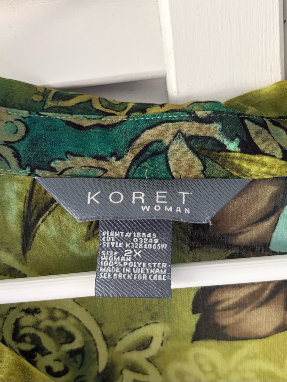 Koret Teal Green Floral Short-Sleeve Button-Down Blouse - Picture 2 of 2